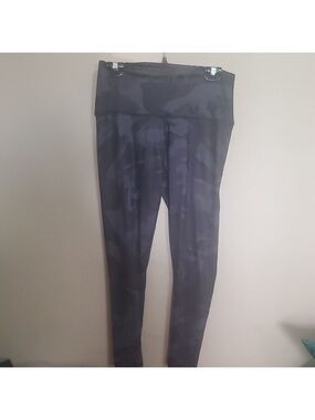 Lululemon Align High Rise Black Camo Leggings Size 10